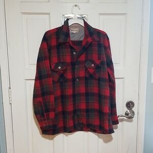 Vintage Button Up Shirt Mens Size XLarge Gray & Red Wool